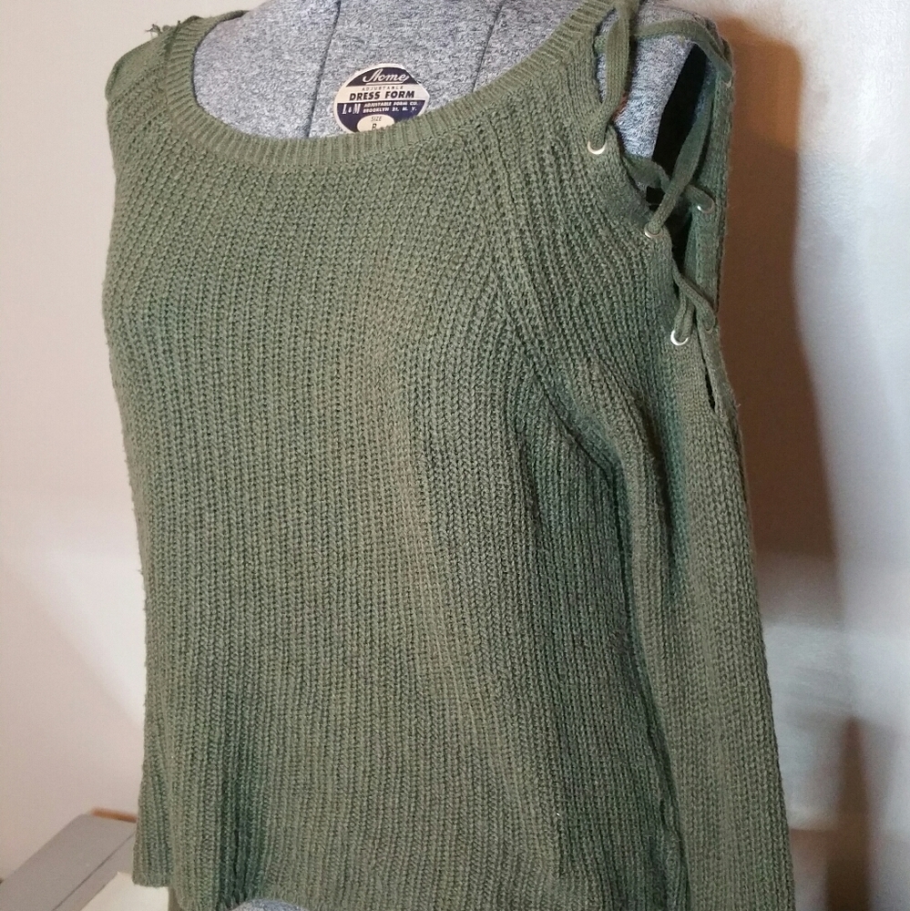Express Sweater *Like New* Size Small Petite